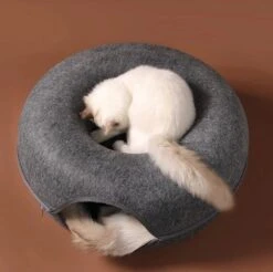 Merkloos A.K.A. Kattentunnel En Kattenmand In-1 – Kattenspeelgoed Speeltunnel Kattenhuis – Kattenhol Rond Kattenspeeltjes - Cat Cave Donut - Antraciet Vilt -Kattenbenodigdheden Winkel 1200x1196 4