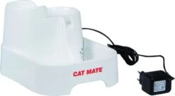 Cat Mate - Waterfontein Kat - Kattenfontein - Drinkfontein Kat - Fluisterstil - Poezen Fontein - Dieren Drinkbakken - Honden Fontein - 2 L -Kattenbenodigdheden Winkel 1200x661